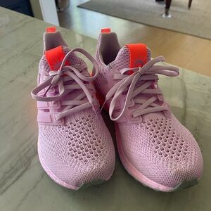 Adidas UltraBoost 5.0 Women’s size 8.5